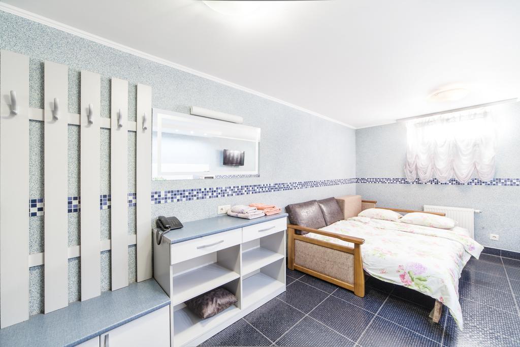 Home Comfort Livoberezhna Iec Kiev Exterior photo