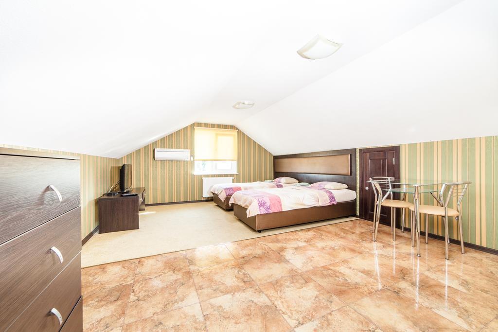 Home Comfort Livoberezhna Iec Kiev Exterior photo
